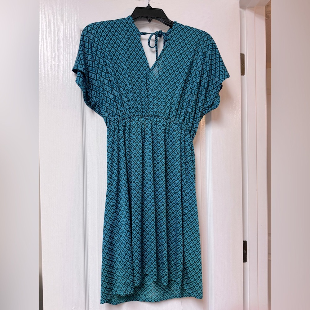 Raindrops teal and black geometric dress. Size M.